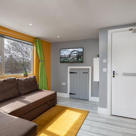Stockton Town Centre Studio Apartments Free Parking And Wi-Fi Екстер'єр фото