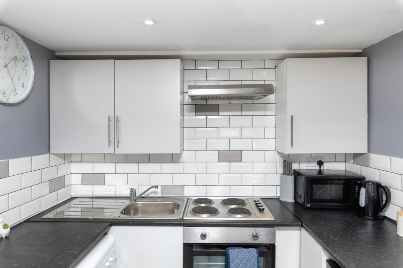 Stockton Town Centre Studio Apartments Free Parking And Wi-Fi Екстер'єр фото
