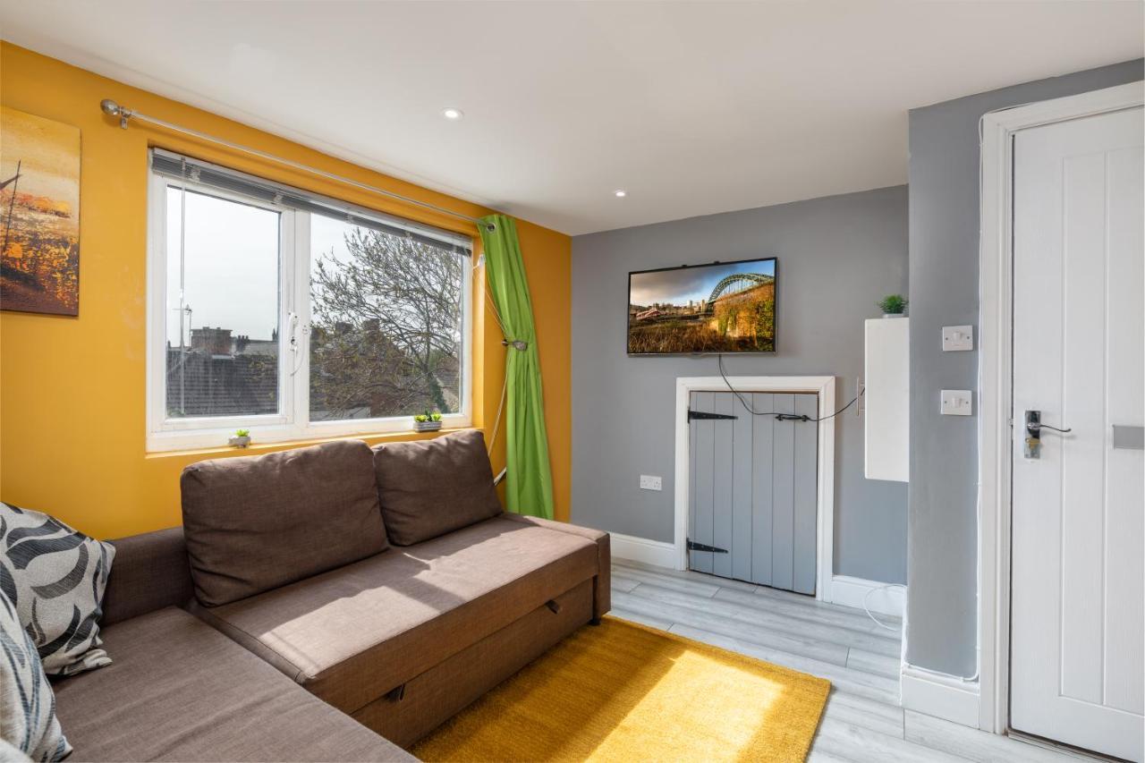 Stockton Town Centre Studio Apartments Free Parking And Wi-Fi Екстер'єр фото